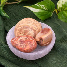 Load image into Gallery viewer, Bahia Agate Raw in Selenite Bowl - Down To Earth