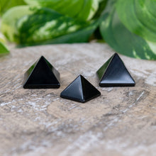 Load image into Gallery viewer, Mini pyramid Black Obsidian - Down to Earth 
