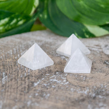 Load image into Gallery viewer, Mini pyramid Clear Quartz - Down to Earth 
