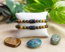 Load image into Gallery viewer, Styled Zodiac Adjustable Beaded Bracelet - Down To Earth
