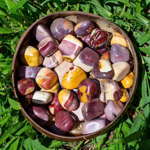 Tumbled Mookaite in a Coconut Bowl - Down To Earth